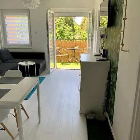 Sunny Days Apartment